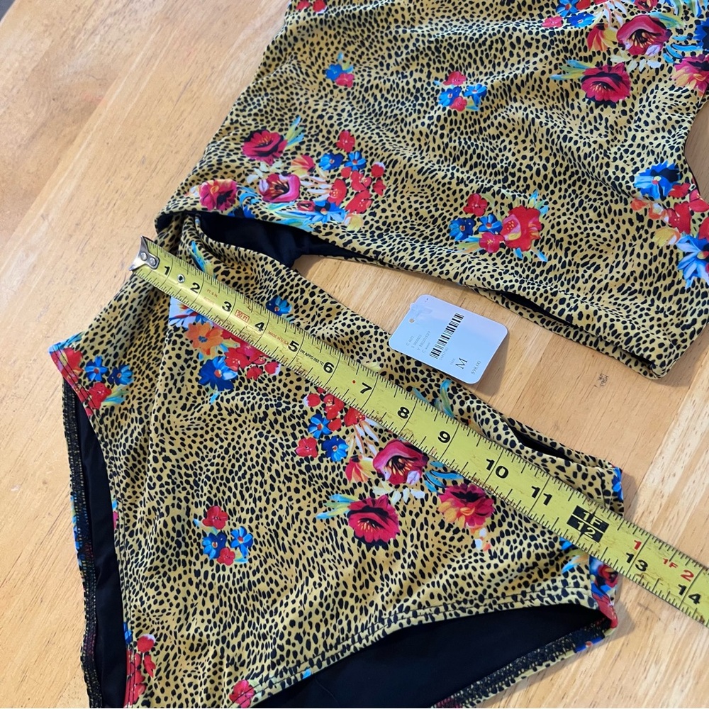 BEACH RIOT Women's One-Piece Swimsuit Size M In Assorted - Picture 4 of 7